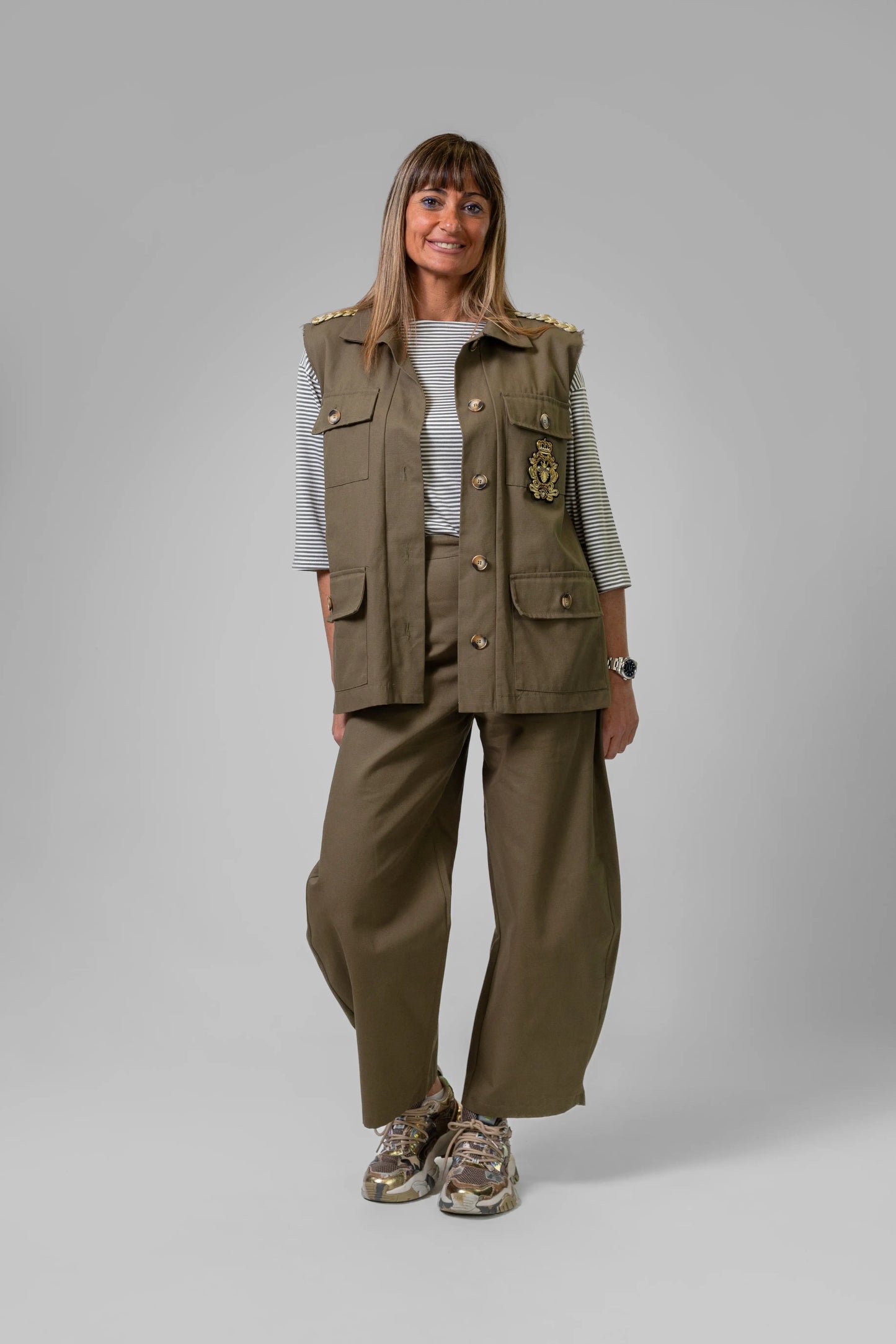 GILET CON APPLICAZIONI